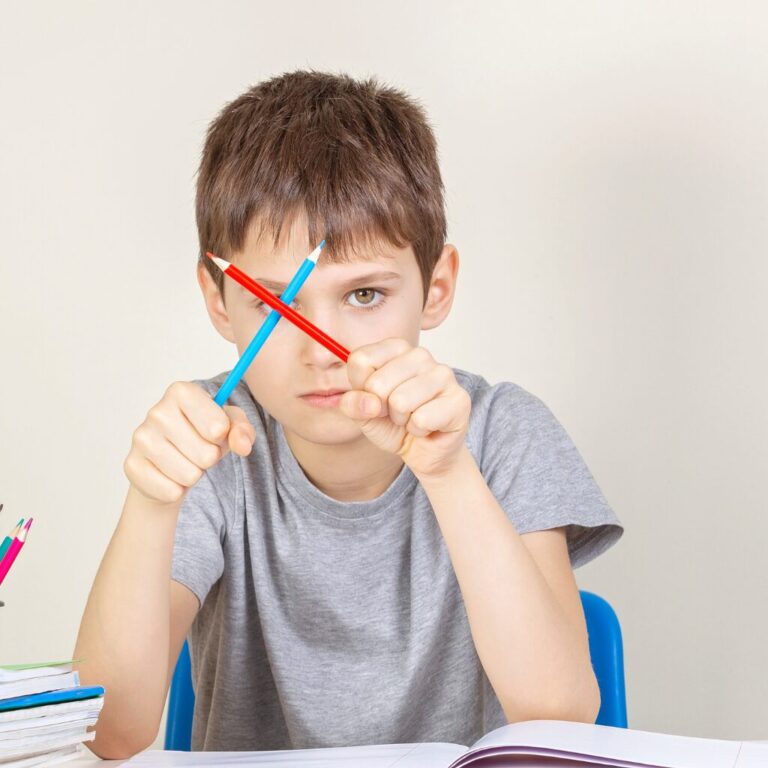 Un bambino che ha difficoltà del linguaggio può avere un grande senso di frustrazione.